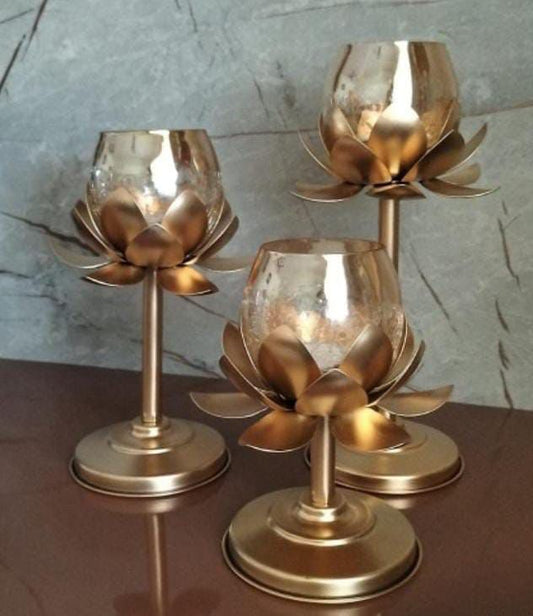 Glass Lotus Stand (Set of 3)